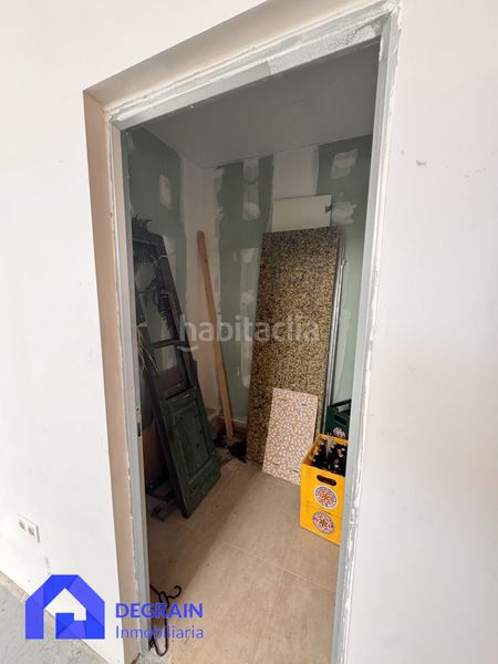 Foto 0b569942-65b3-4814-8aed-4b66bc8a04d3. Local comercial a La Florida Oviedo