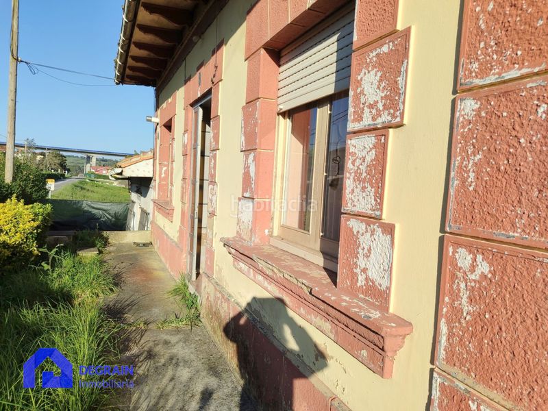 Foto 0ec8e5aa-c565-4101-8559-27f85142501f. Casa adossada amb aparcament a Corvera de Asturias