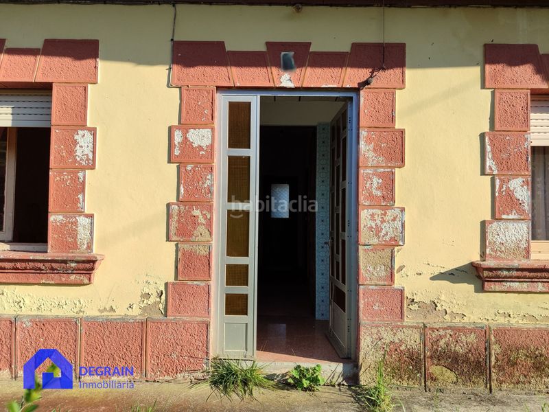 Foto eb802853-a369-4da0-b014-d3db296ab42b. Casa adossada amb aparcament a Corvera de Asturias