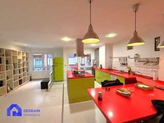 Etagenwohnung  Oviedo - fraternidad. Vivienda en zona la ería. venta con inquilino.