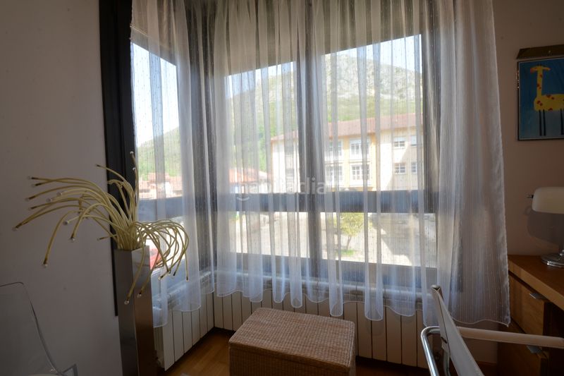 Foto 03ab0653-6c07-4a24-9031-1e2ff87e34ee. Casa adossada amb calefacció aparcament a Morcín