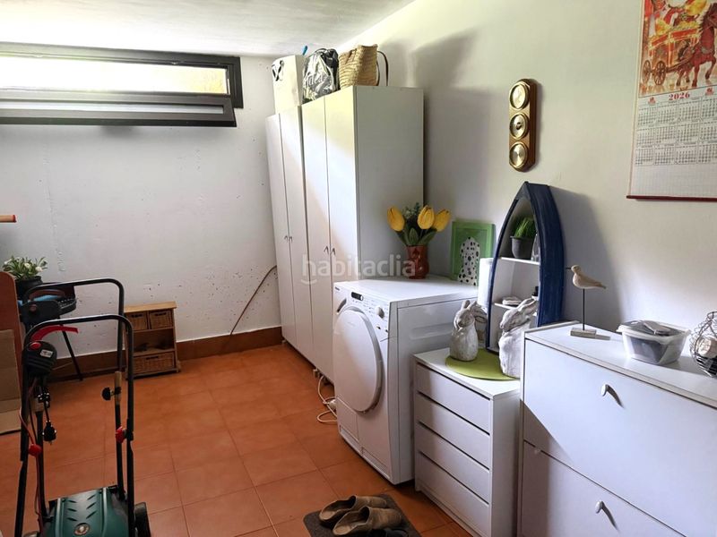 Foto 68ba6ba4-6ea8-46b2-ba38-83244b08ca98. Casa adossada amb calefacció aparcament a Morcín