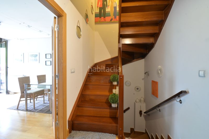 Foto 993b3444-8dcf-4397-a8a7-1e706acd3d2f. Casa adossada amb calefacció aparcament a Morcín