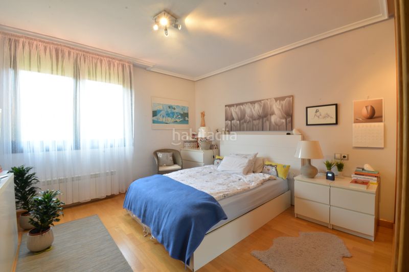 Foto 9c6b8d05-0038-44c1-b92c-c2d659d1e2fa. Casa adossada amb calefacció aparcament a Morcín