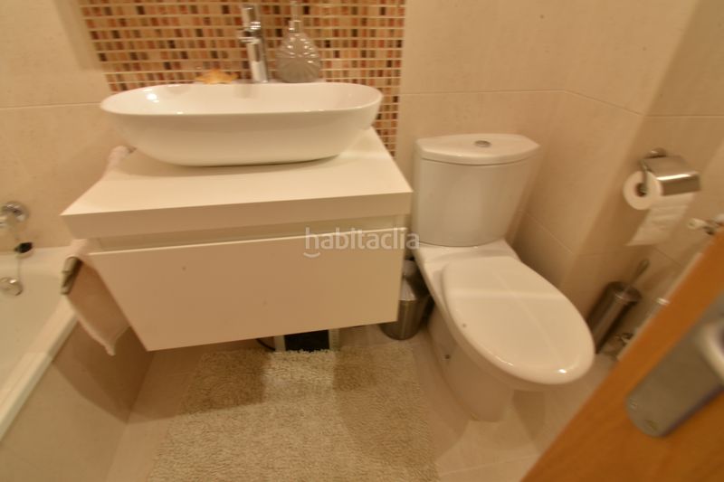 Foto c20e2e97-b8b4-496c-99ca-758f2e487794. Casa adossada amb calefacció aparcament a Morcín