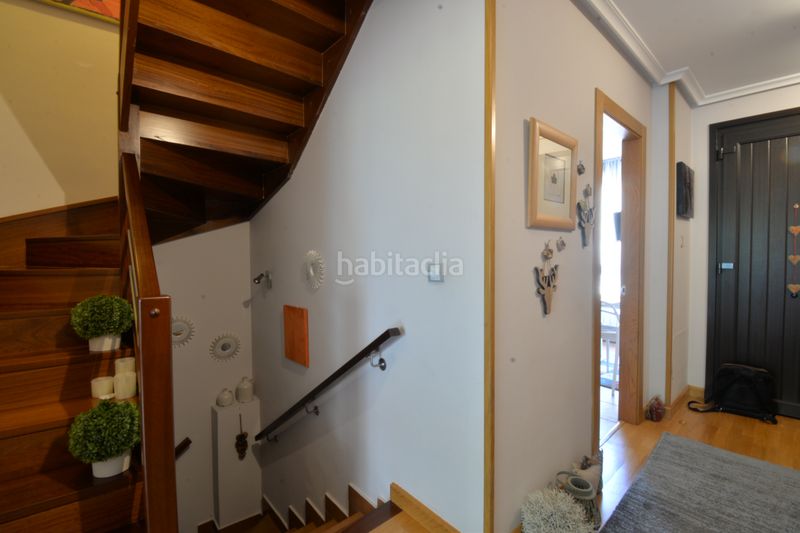 Foto daef6829-cde5-4db5-8cc0-4675487840d3. Casa adossada amb calefacció aparcament a Morcín