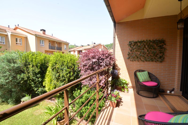 Foto de35fda1-2932-4902-808e-92e236635db2. Casa adossada amb calefacció aparcament a Morcín