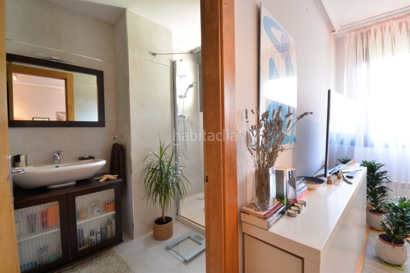 Foto ee1a3ee7-c5c0-4318-8f0b-4339fbbaac25. Casa adossada amb calefacció aparcament a Morcín