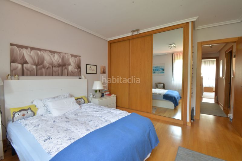 Foto f11218ca-e1eb-4b02-b3b6-fc1dbdd3e3dc. Casa adossada amb calefacció aparcament a Morcín