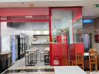 Traspàs Local Comercial a Pueblo Nuevo. Ref4026 alquiler y traspaso de restaurante   bien ubicado  ciuda