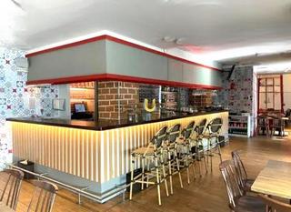 Traspàs Local Comercial a Las Tablas. Ref4145 alquiler y traspaso de restaurante con terraza en las ta