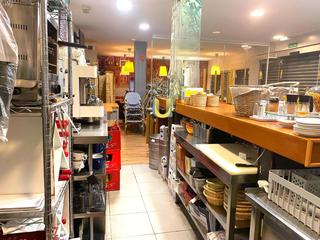 Traspàs Local Comercial a Media Legua. Ref4160 .alquiler y traspaso de bar restaurante con terraza en m