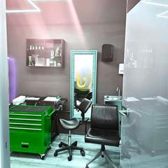 Trasps Local Comercial en Guardia Civil-Zona Industrial. . ref 4001 alquiler y traspaso de estudio de tatuajes y barbera