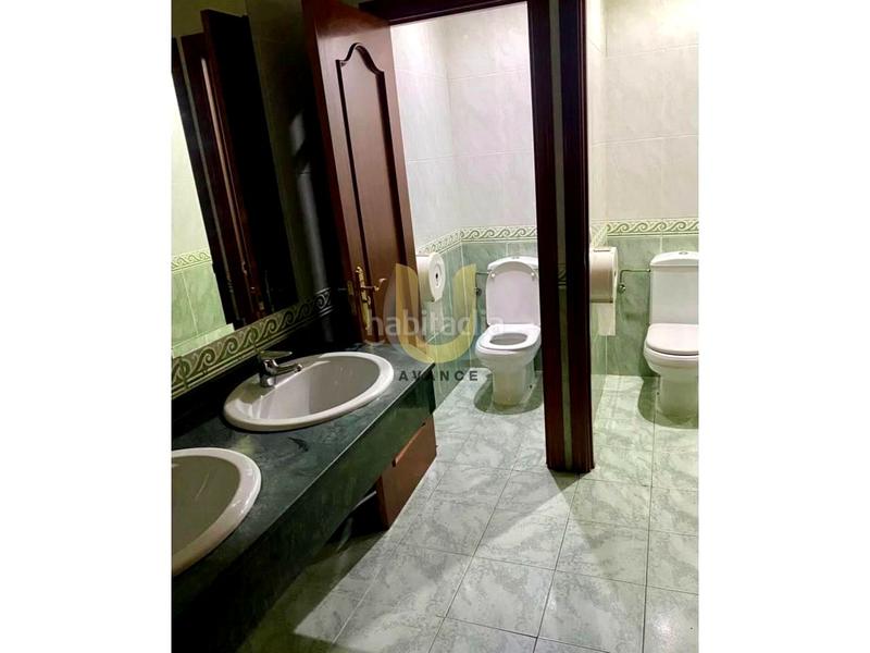 Foto 15838945-f250-4039-b73f-252e8a312bd6. Local comercial a Villalba Estación Collado Villalba