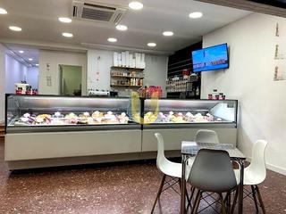 Traspàs Local Comercial a Imperial. Ref4303 alquiler y traspaso  de cafetería heladería con terraza