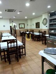 Umzug Geschäftsraum in Ensanche de Vallecas-La Gavia. Refrefun4208 alquiler y traspaso de bar restaurante con terraza