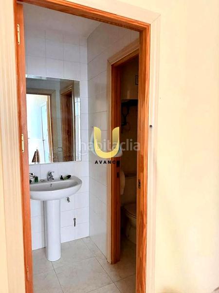 Foto 0353bee7-e68f-4734-a14a-6d55a7d31a5c. Location local commercial dans Villayuventus-Renfe Parla