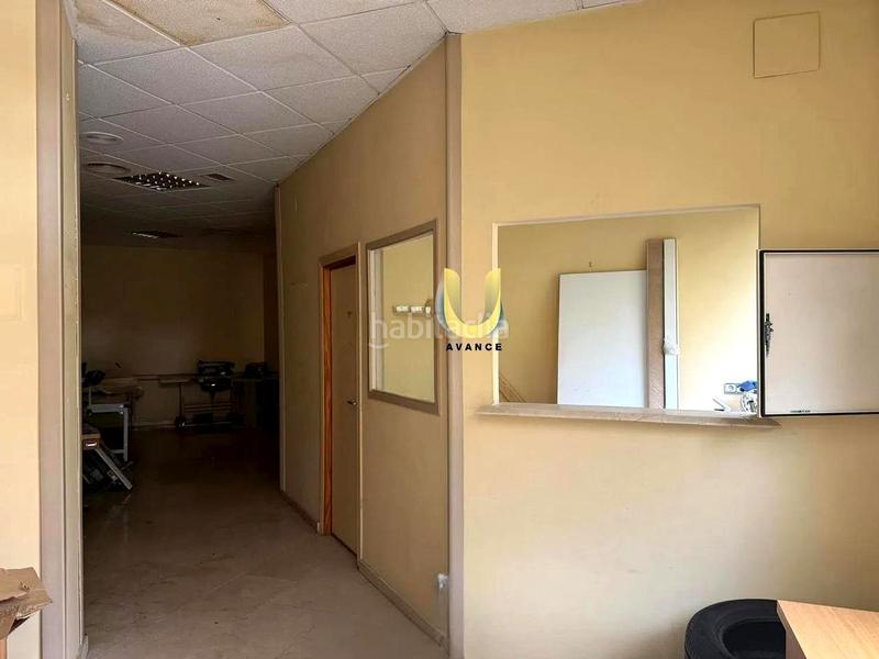 Foto 5b8f0ae8-5201-4a81-8ee5-baed3a1eb46b. Location local commercial dans Villayuventus-Renfe Parla