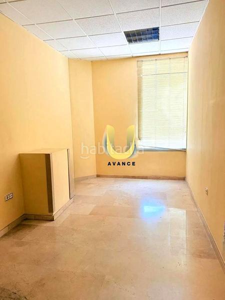 Foto be38c7ff-0851-41df-8fe5-c8d568ee9dd1. Location local commercial dans Villayuventus-Renfe Parla