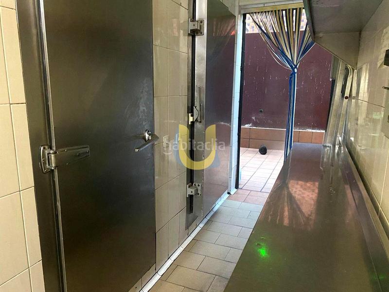 Foto cf79e7d8-724e-4230-85c3-509ab057dbc0. Trapasso locale commerciale in Valdepelayo-Montepinos-Arroyo Culebro Leganés