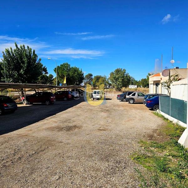 Foto f140be3f-2db4-4a1f-a426-65bb00975b52. Locale commerciale in Fuentidueña de Tajo