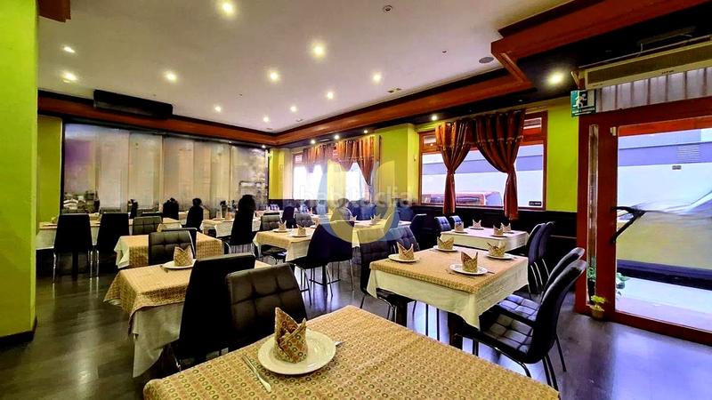 Foto b154057b-a81a-4157-ba25-2ac91b55bd96. Pas-de-porte local commercial dans Casco Histórico de Barajas Madrid