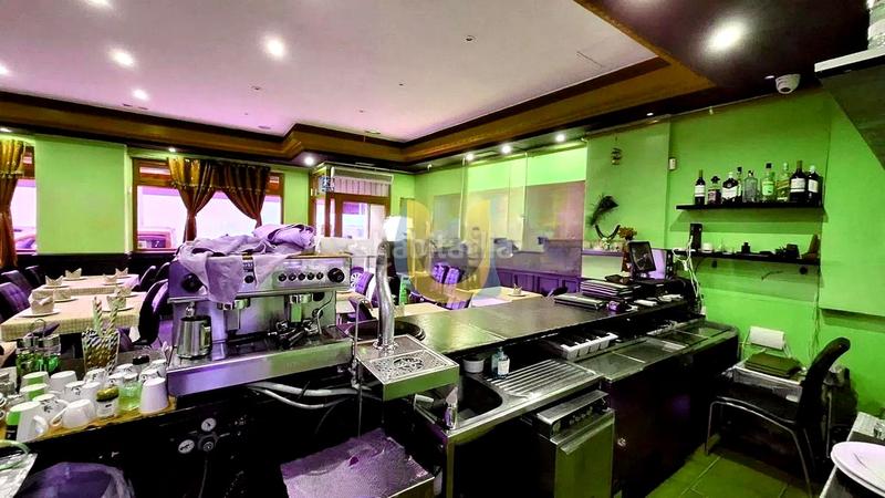 Foto d7b407bb-ee73-4a7d-9e22-17f9f76dd148. Pas-de-porte local commercial dans Casco Histórico de Barajas Madrid