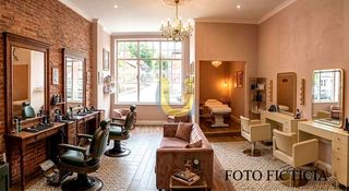 Transfer Business premise in Justicia-Chueca. Prefun4720 unionsol ofrece en alquiler y traspaso peluquería en