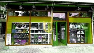 Transfer Business premise in Quintana. Prefun4745 unionsol ofrece en alquiler y traspaso tienda  almacé