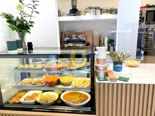 Transfer Business premise in Universidad-Malasaña. Prefun4822 unionsol ofrece en alquiler y traspaso take away en m