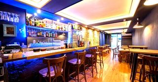 Transfer Business premise in Universidad-Malasaña. Prefun4846 unionsol ofrece en alquiler y traspaso bar en malasañ