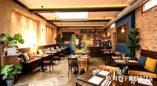 Transfer Business premise in Palacio. Prefun4849 unionsol ofrece en alquiler y traspaso de restaurante