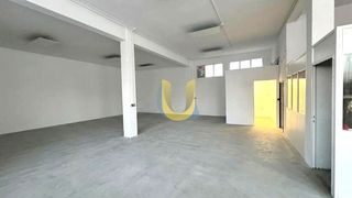 Nau industrial a Zona Industrial. Prefun4886 unionsol ofrece en venta nave industrial en alcobenda