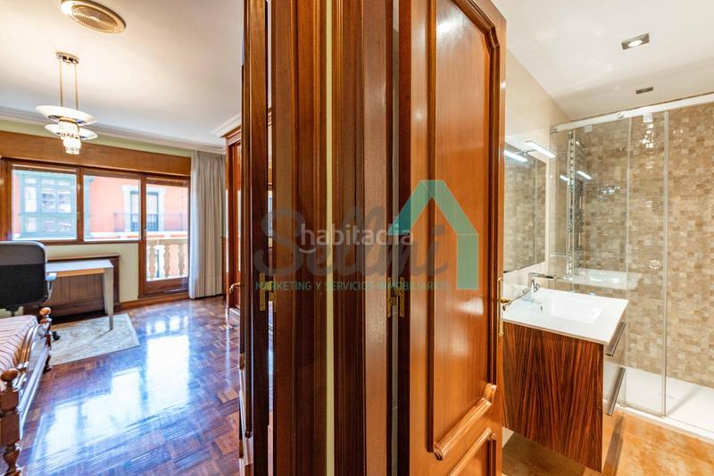 Foto 1ec32639-c531-4209-9c1c-c4b80b8ae7e4. Alquiler piso en Fontán Oviedo