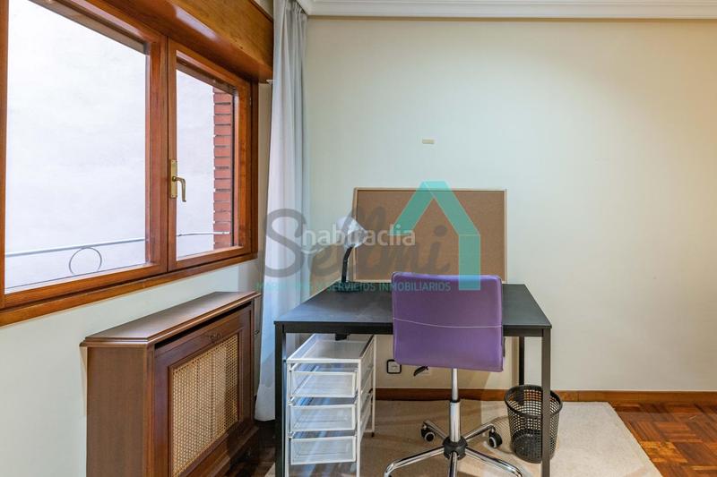 Foto beaf0ca6-5bc9-4fef-a108-f0ddd2d2e32e. Alquiler piso en Fontán Oviedo