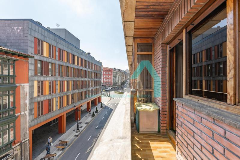 Foto d341344f-334b-46a8-8628-ff747dddc38a. Alquiler piso en Fontán Oviedo