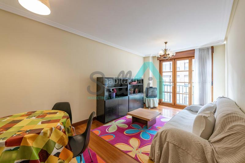 Foto e581c677-eb65-417d-a66a-c162cca1a5b6. Miete etagenwohnung mit heizung in Masip Oviedo