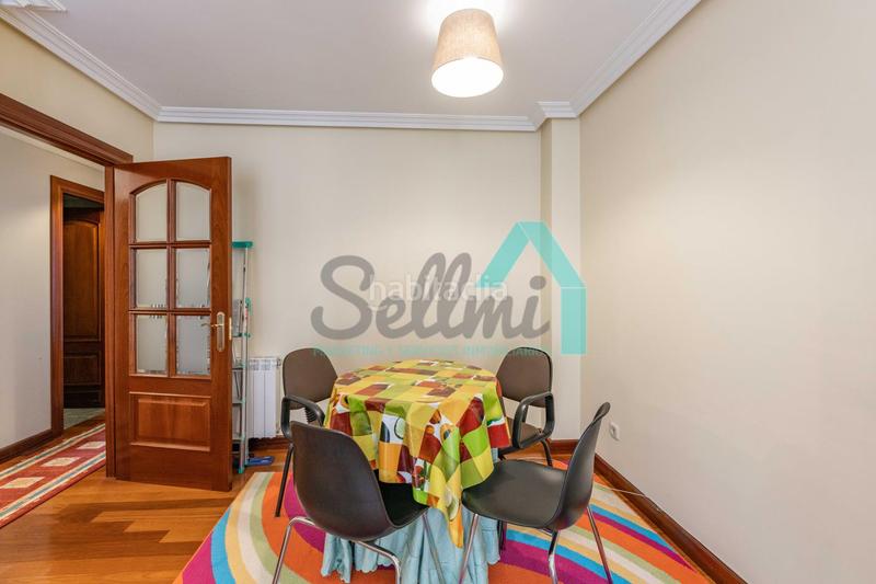 Foto 15967053-c9e9-42df-a8be-b1e209ed5912. Rent flat with heating in Masip Oviedo