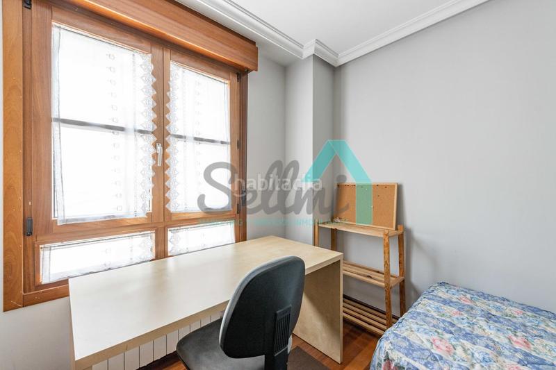 Foto 19adaf29-4eac-42f7-9b7a-40c25ff67995. Rent flat with heating in Masip Oviedo