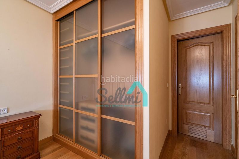 Foto 0c0f714b-e4ce-4496-ae31-a08ae1cbc821. Flat with heating in Parque San Francisco - Uría Oviedo