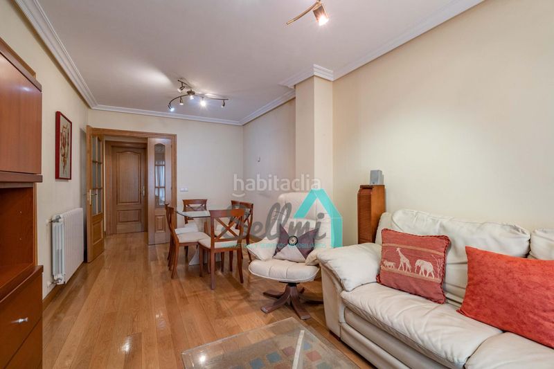 Foto 84cb5436-4127-4bb2-85bd-f3f251d7f1dc. Flat with heating in Parque San Francisco - Uría Oviedo