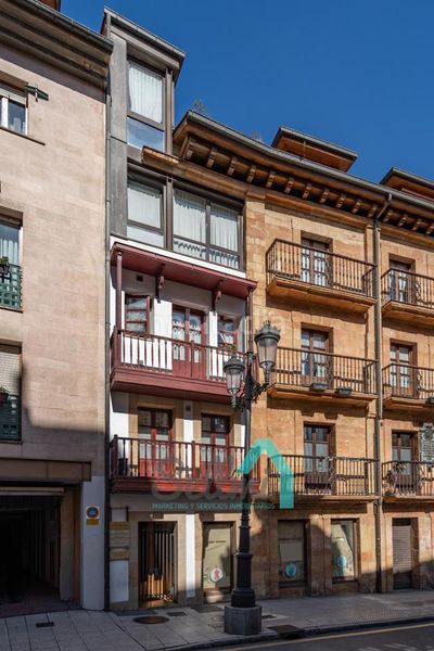 Foto bcd5a85e-d170-4cd3-9a8c-78bdf4989116. Flat with heating in Parque San Francisco - Uría Oviedo