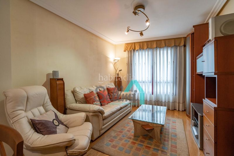 Foto ebf3e11a-a814-45ea-b435-b4f8fccd2423. Flat with heating in Parque San Francisco - Uría Oviedo