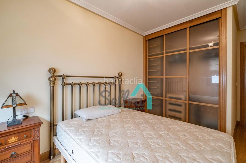 Foto fbf4973d-2230-45c0-b11c-61badb2e28a9. Flat with heating in Parque San Francisco - Uría Oviedo