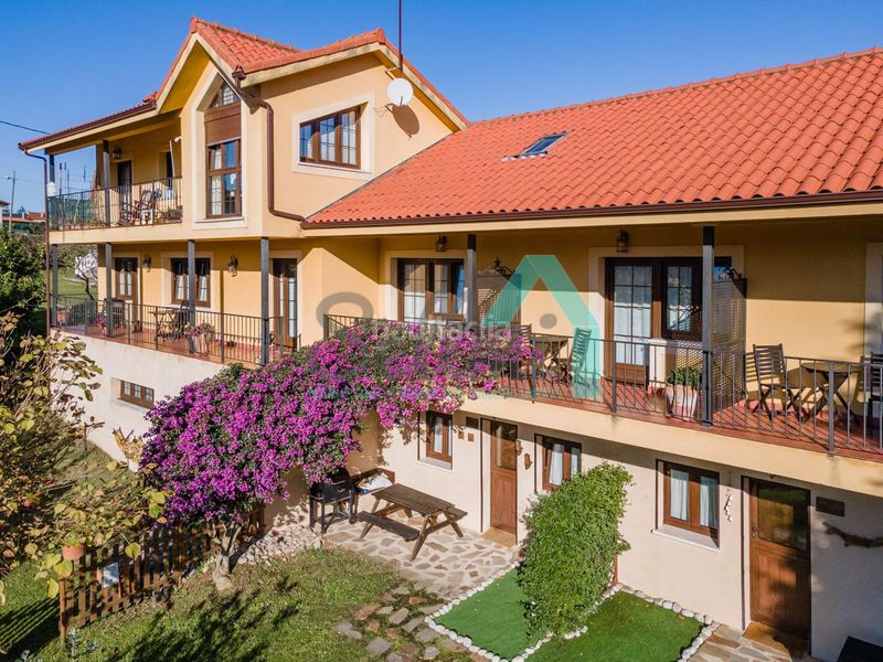 Foto 0bcf7930-5fd5-4f06-ba27-40b967314d03. Casa amb calefacció aparcament a Cudillero