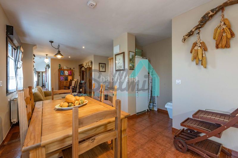 Foto dfe55820-21f0-41fa-8ec1-06d49a46e4fd. Casa amb calefacció aparcament a Cudillero