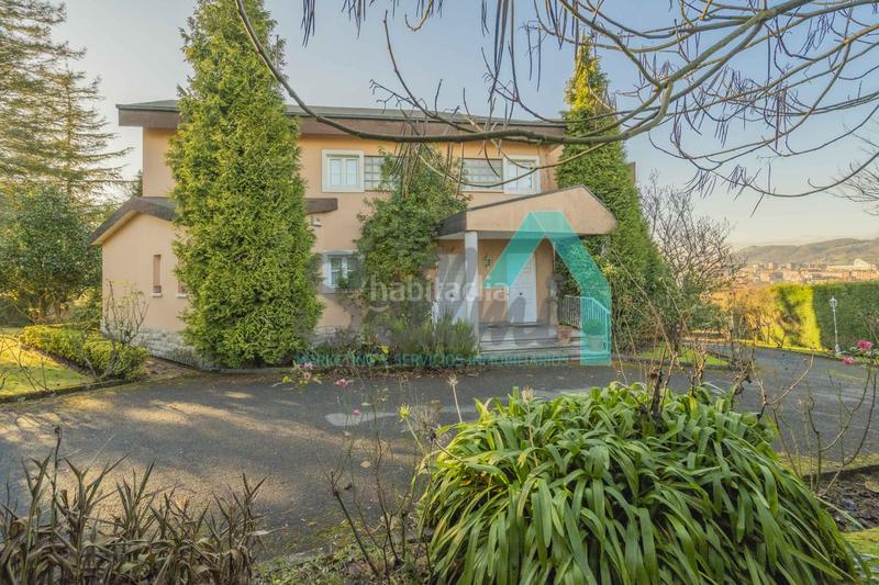 Foto 13003efc-d463-444b-838c-00c912164e45. Haus mit heizung parking in Parroquias Sur - La Manjoya Oviedo