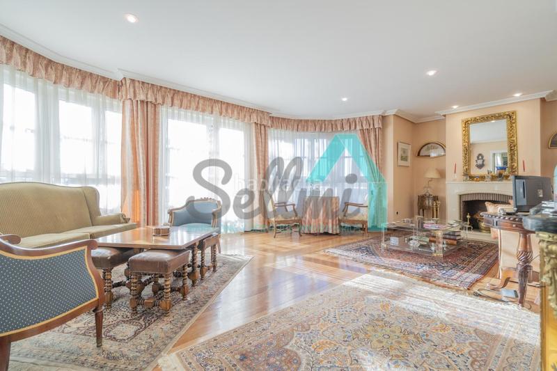 Foto cb9c34a6-2ef2-4002-a6f6-57c3c77f4e43. Haus mit heizung parking in Parroquias Sur - La Manjoya Oviedo