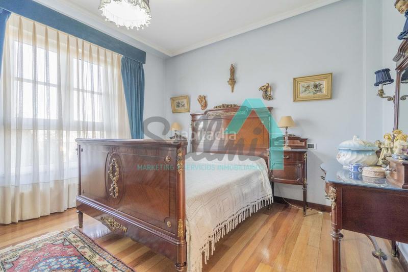 Foto d27ddbd0-e4dd-46da-9147-41b7f9efc6f1. Haus mit heizung parking in Parroquias Sur - La Manjoya Oviedo