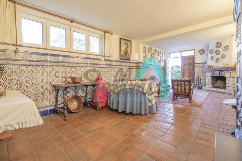 Foto 4be2d5c9-b360-42ab-8df9-21f1581cf96b. House with heating parking in Parroquias Sur - La Manjoya Oviedo